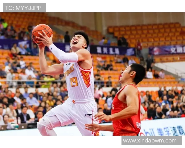 深圳极限运动队进攻战术深度解析与实战应用探讨 深圳极限运动队进攻战术深度解析与实战应用探讨