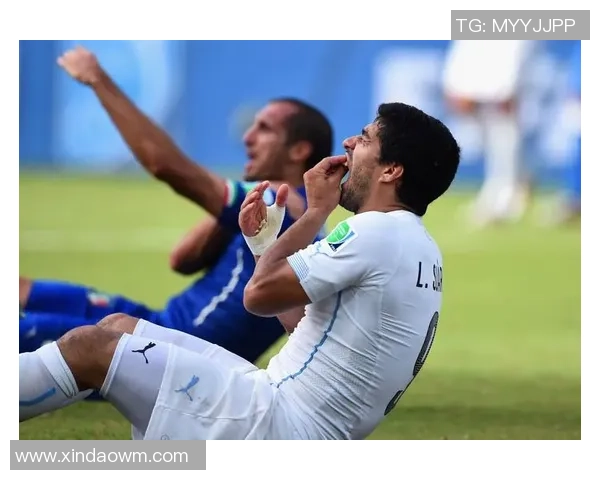 巴拉圭足球明星阿龙的精彩瞬间与职业生涯回顾图片展示